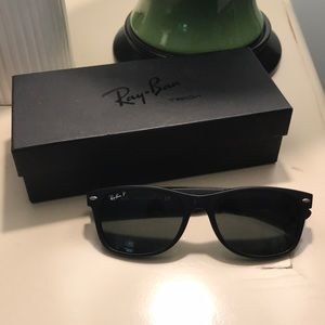 Polarized ray ban sunglasses